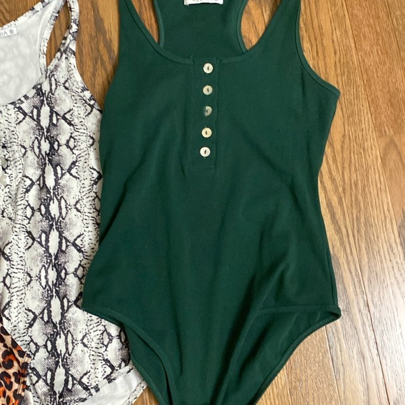 Three body suits - Picture 2 of 5